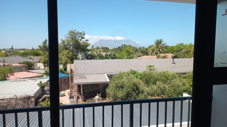 2 Bedroom Property for Sale in Table View Western Cape